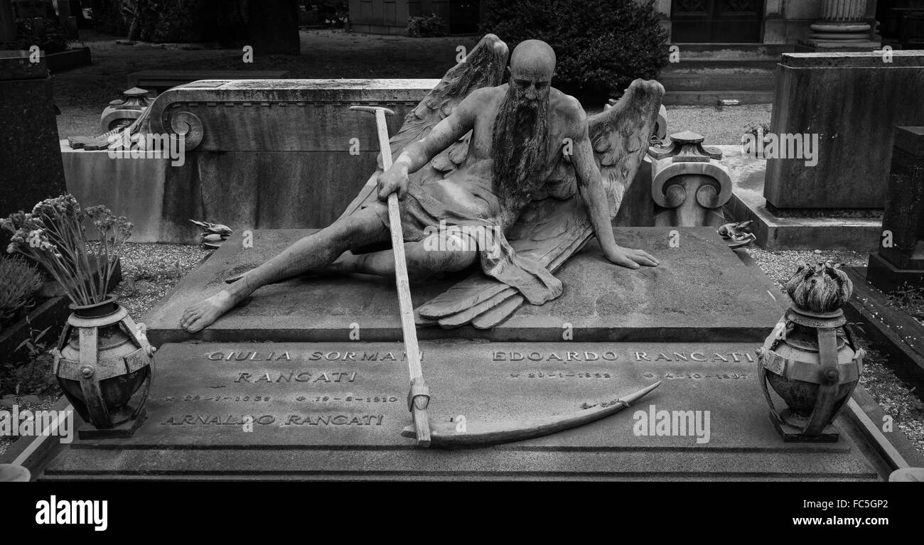 Old Cemetery statue Stock Photo Alamy