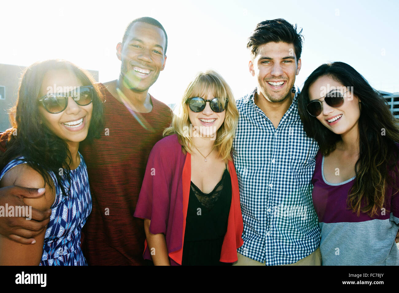 Happy smiling friends sunshine hi-res stock photography and images - Alamy