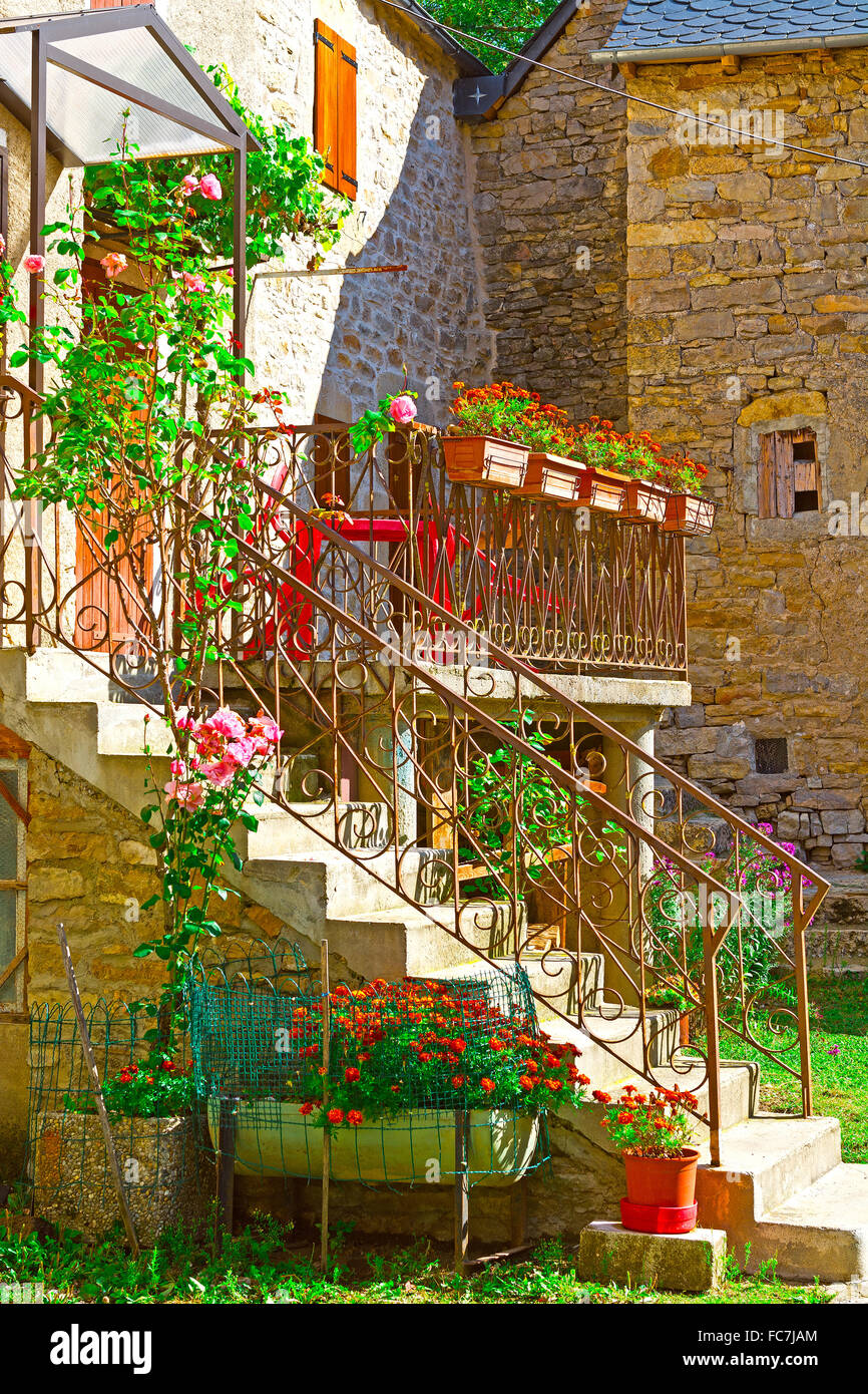 French porch hi-res stock photography and images - Alamy