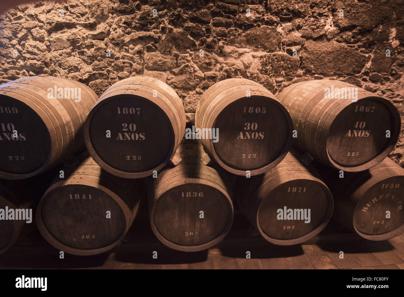 EUROPE PORTUGAL PORTO PORT WINE CELLAR Stock Photo Alamy