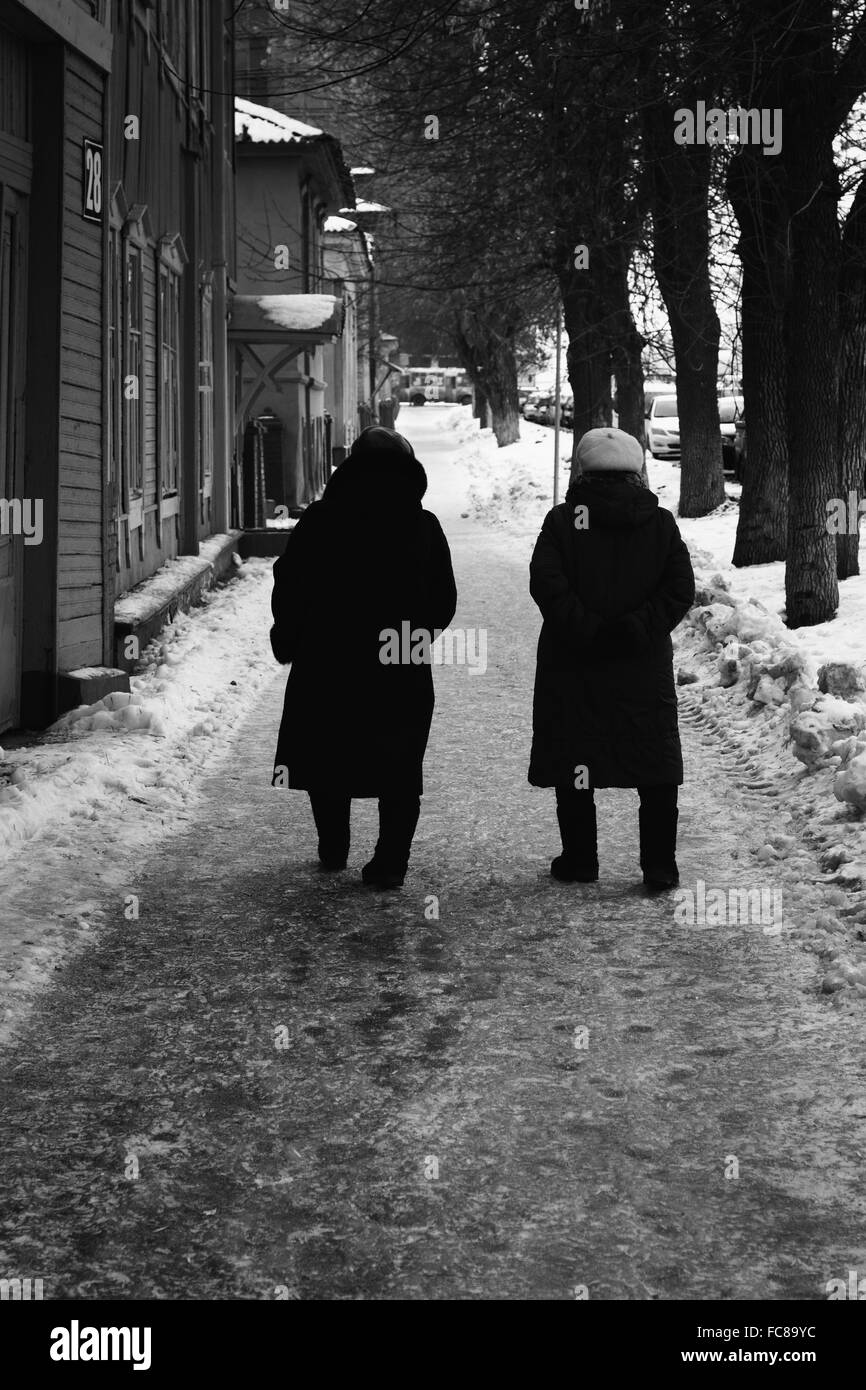 Two old women hi-res stock photography and images - Alamy