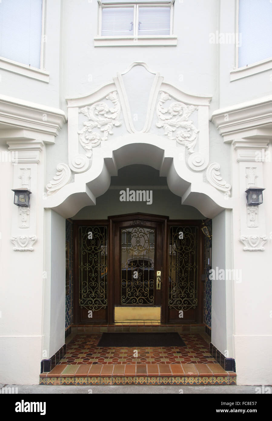 Beautiful facade hi-res stock photography and images - Alamy