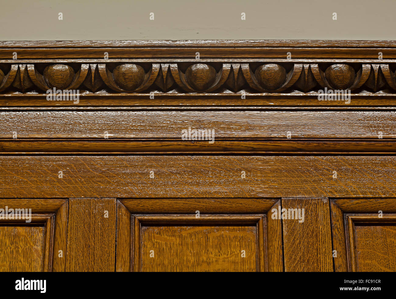 Beautiful Antique Solid Oak Panelling With Egg And Dart Cornice
