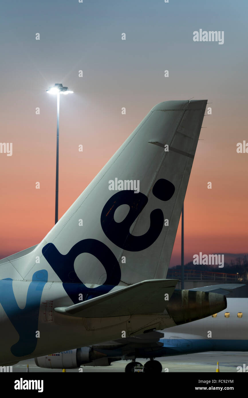 Aircraft tail hi-res stock photography and images - Alamy