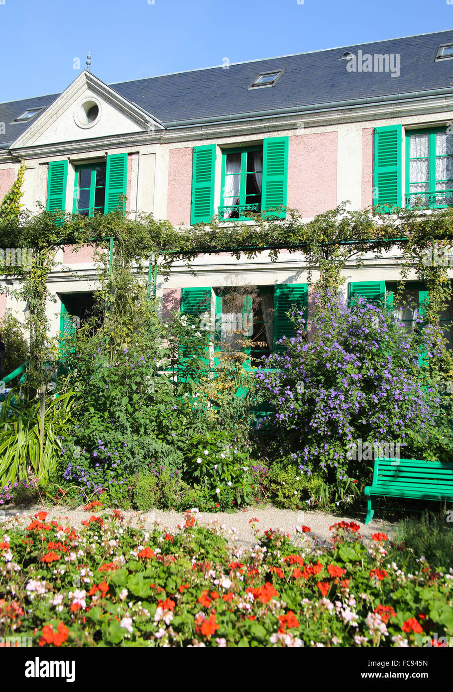 Part of Monet's house showing the green shutters and pink walls, Giverny, Normandy, France, Europe Stock Photo