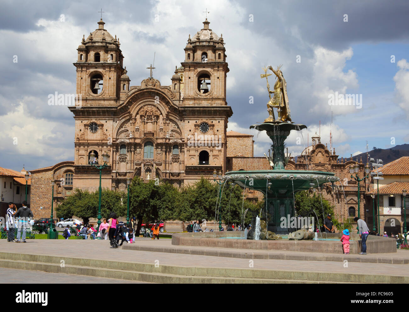 La Compania de Jesus and fountain with statue of Inca King Pachacuteq