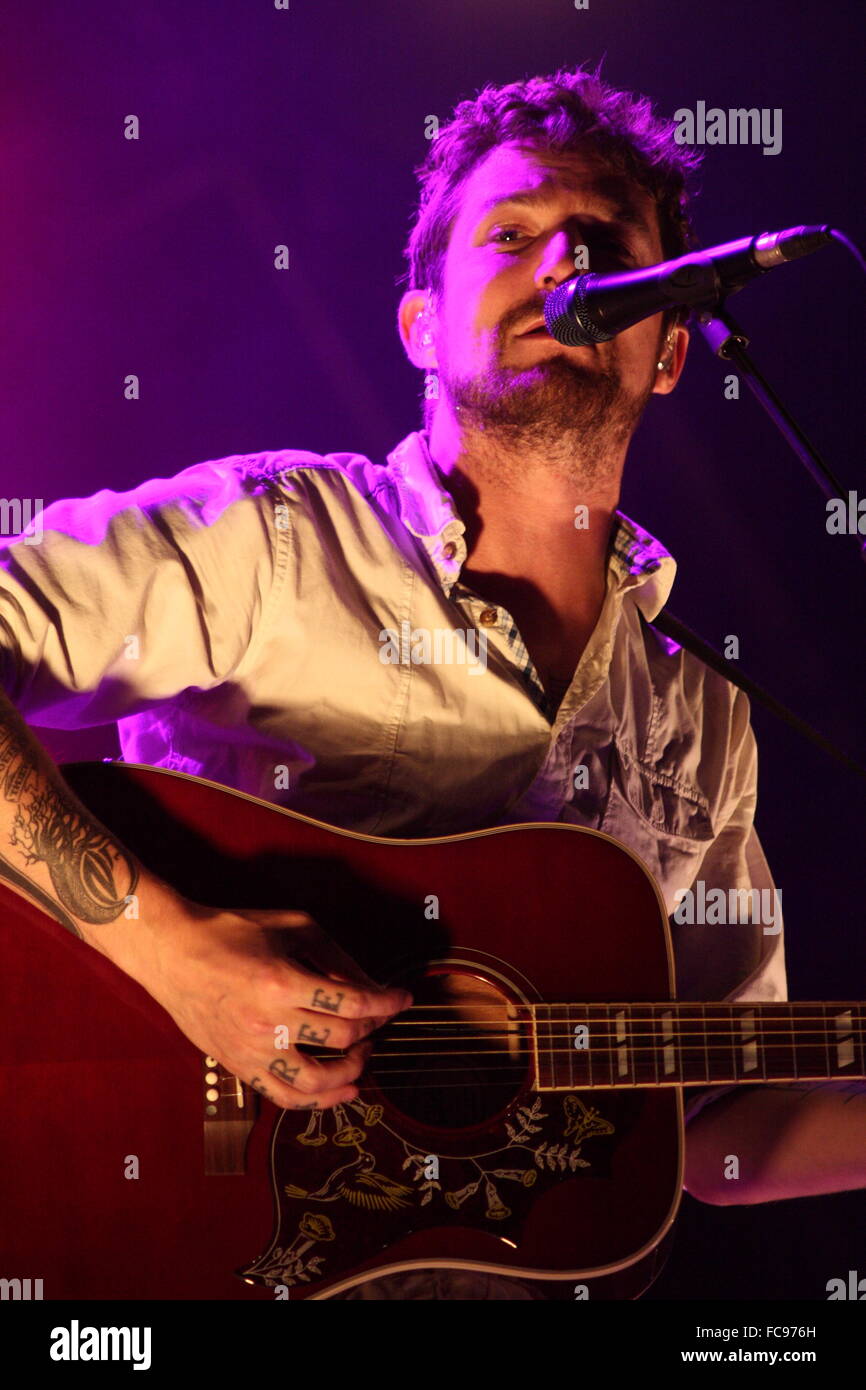 Frank turner, front man of Frank Turner and the Sleeping Souls, performs on the main stage at the Y Not music festival, UK Stock Photo