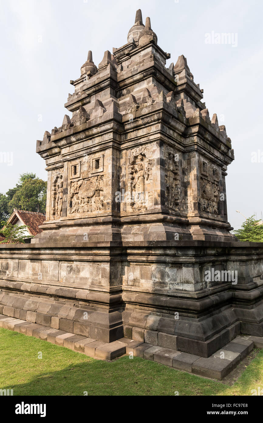 Pawon Java Candi Pawon near Borobudur, Java, Indonesia Stock Photo - Alamy