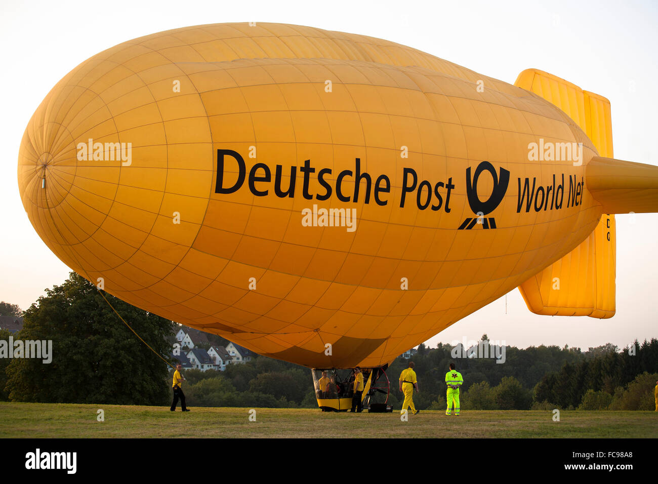 DEU, Germany, Sauerland region, Warstein, international balloon festival in Warstein, blimp of the Deutsche Post World Net [the  Stock Photo