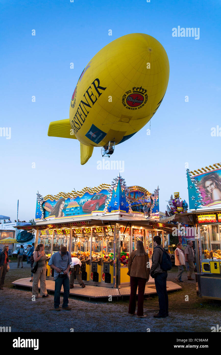 DEU, Germany, Sauerland region, Warstein, international balloon festival in Warstein, a blimp over the fair [the balloon festiva Stock Photo