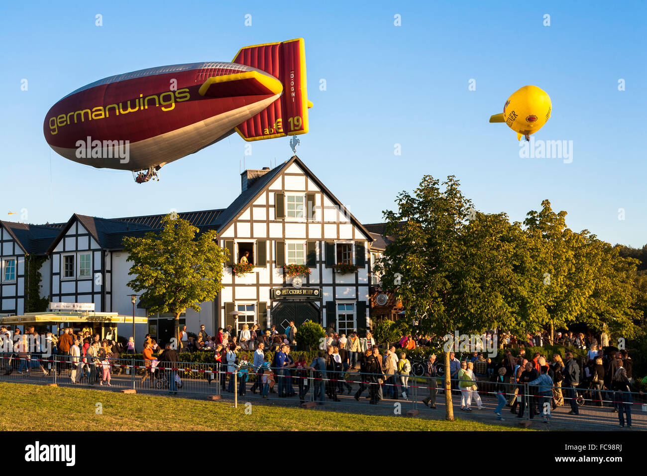 DEU, Germany, Sauerland region, Warstein, international balloon festival in Warstein, blimps [the balloon festival in Warstein i Stock Photo