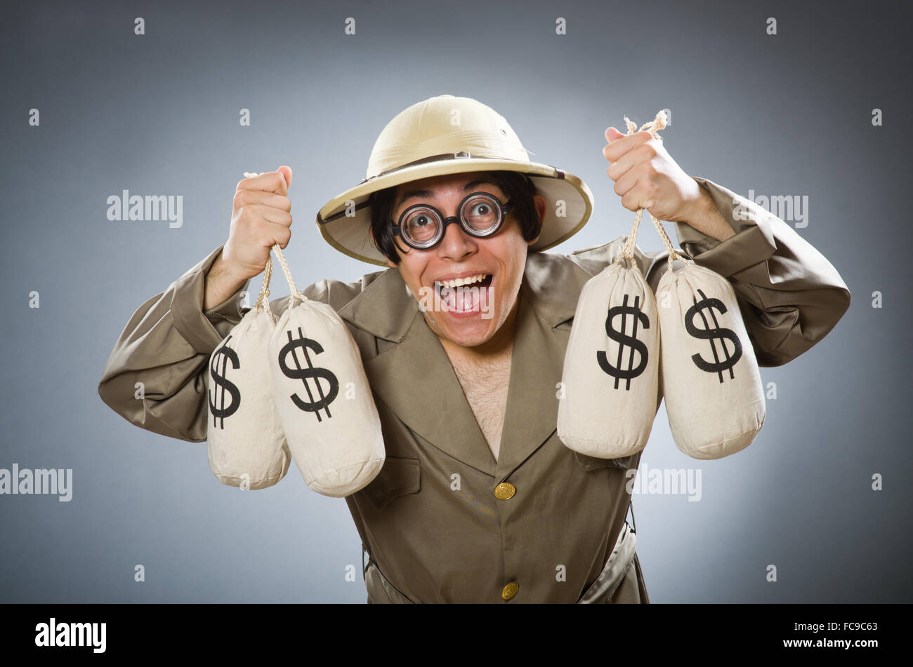 Man wearing pith helmet hi-res stock photography and images - Alamy