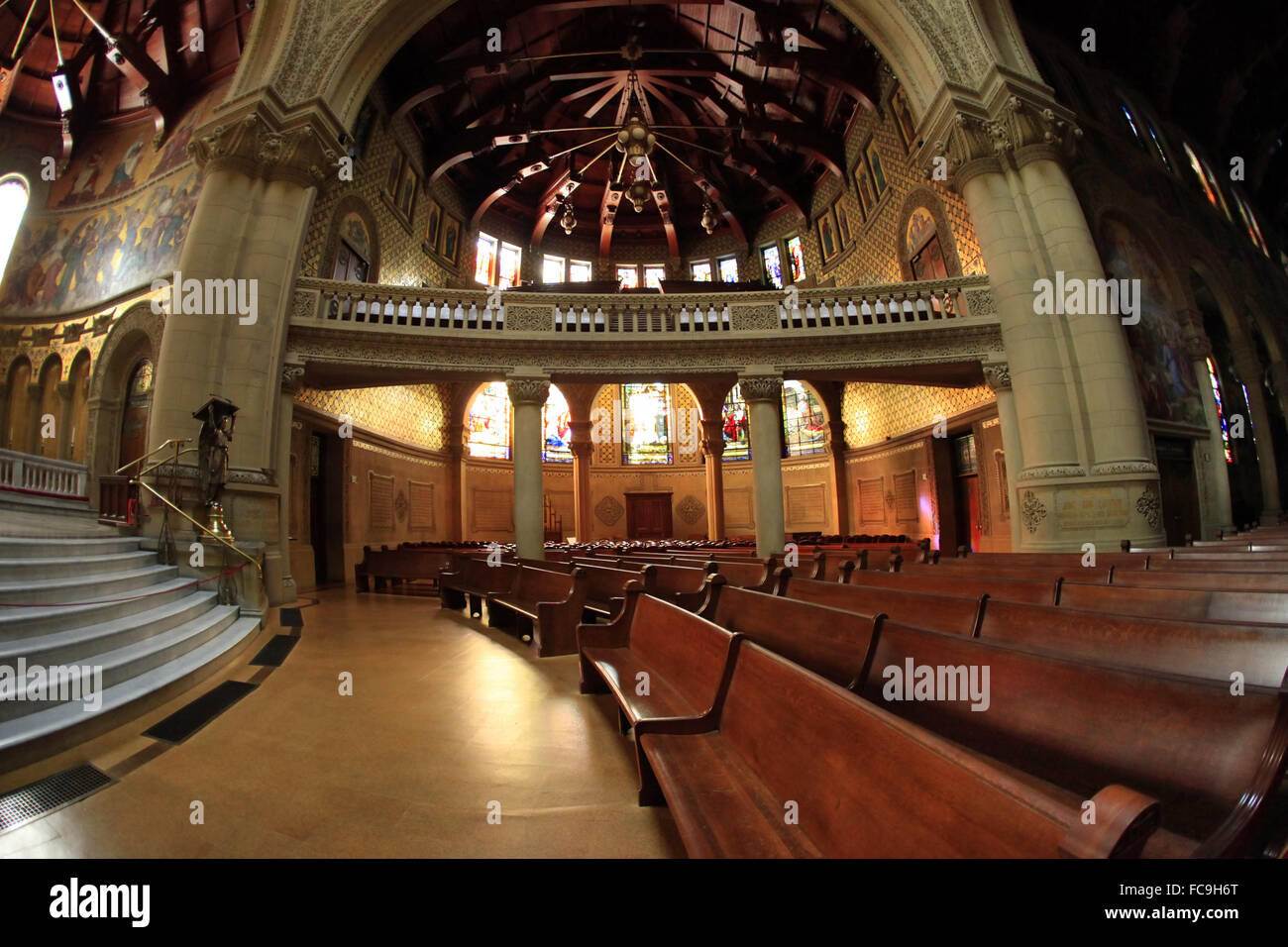 Stanford university church Stock Photo - Alamy