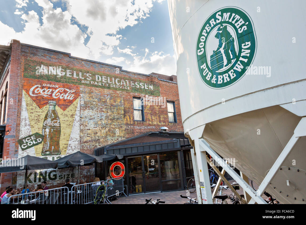 CoopersSmith's Brew Pub in the downtown historic shopping and restaurant district in Fort Collins, Colorado. Stock Photo