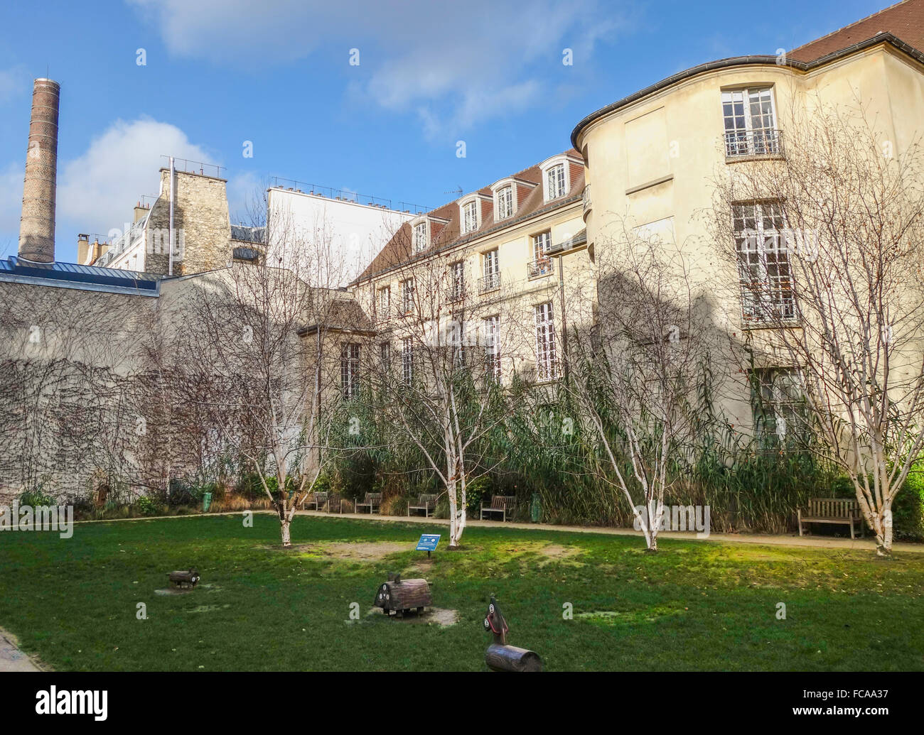 Le jardin des Rosiers, 4 arrondissement, hidden gardens, courtyards in the Marais, Paris, France. Stock Photo