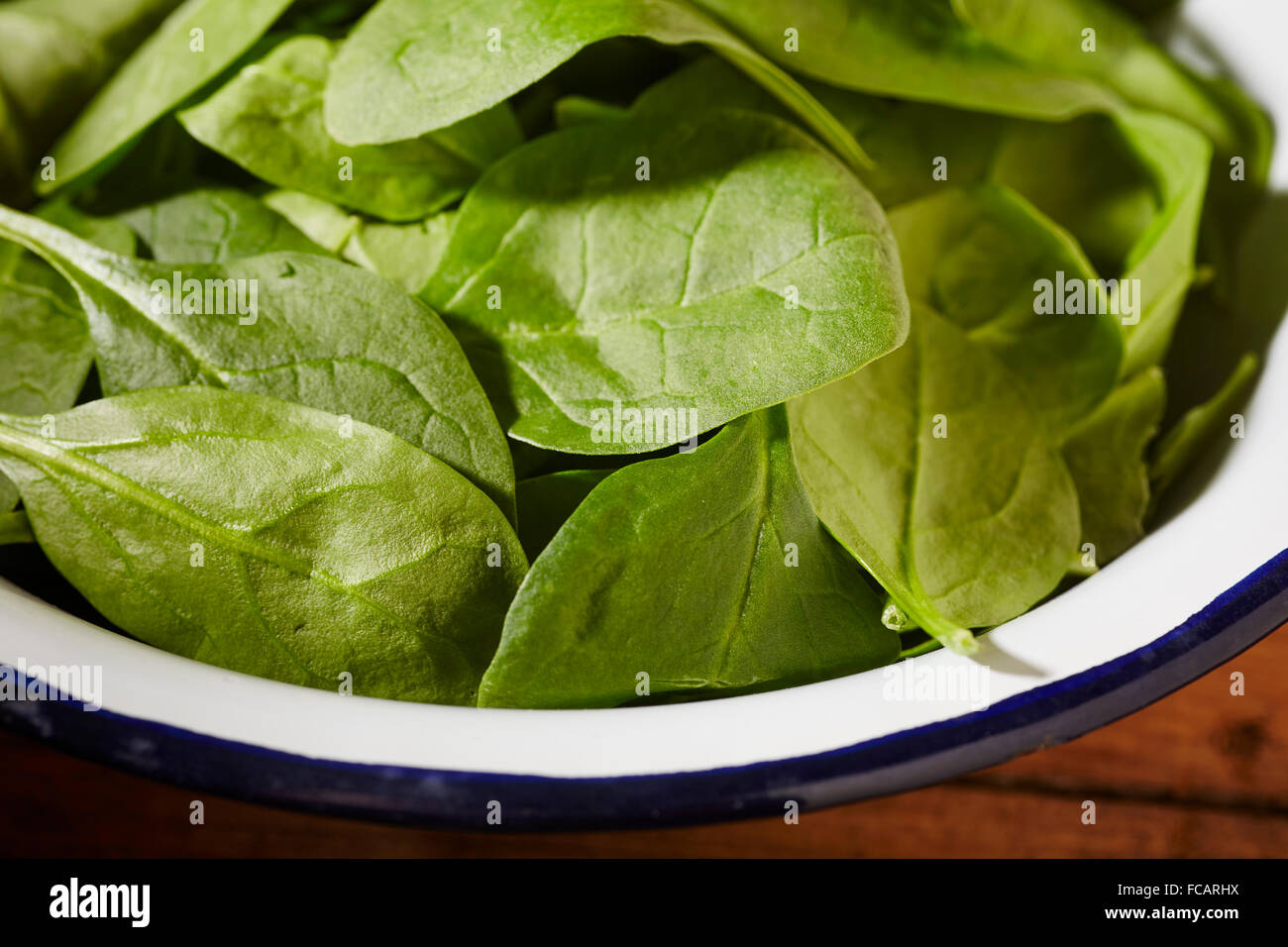 raw-fresh-baby-spinach-leaves-stock-photo-alamy