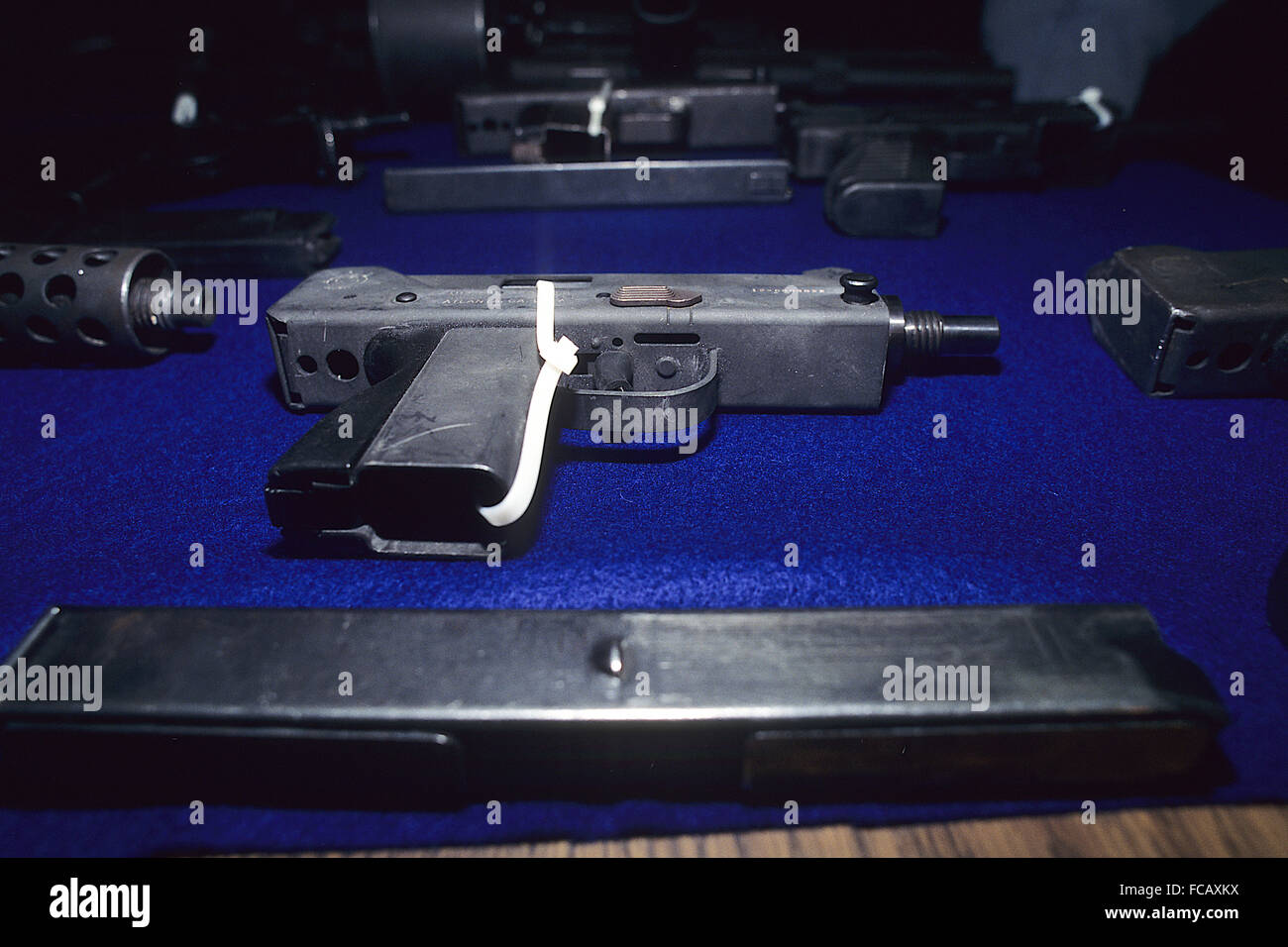 Assault weapons hires stock photography and images Alamy