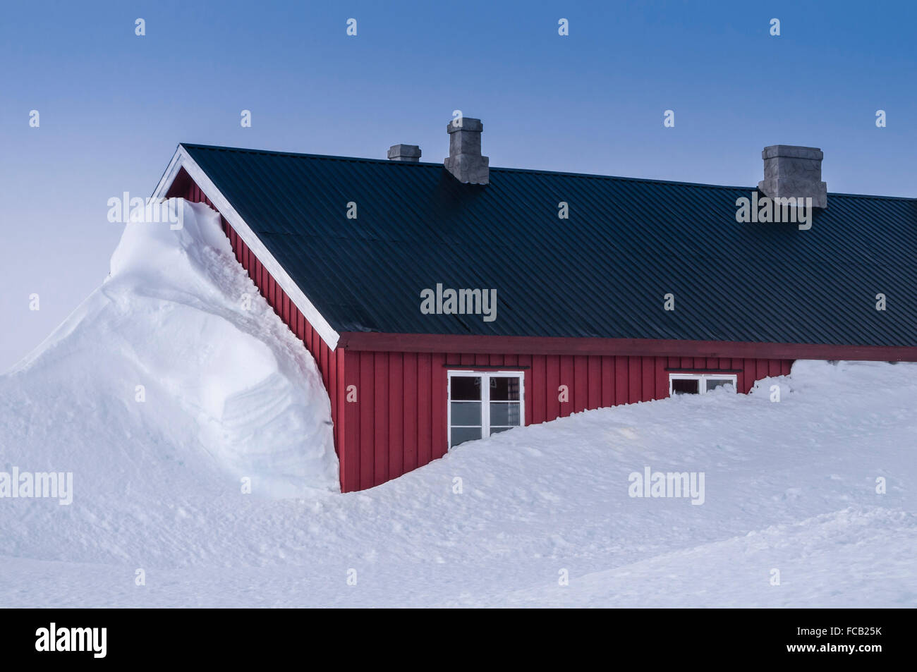 Mountain hotel Fagerheim Fjellstue, winter, road RV7,  Hardangervidda plateau, west of  Geilo, Norway Stock Photo