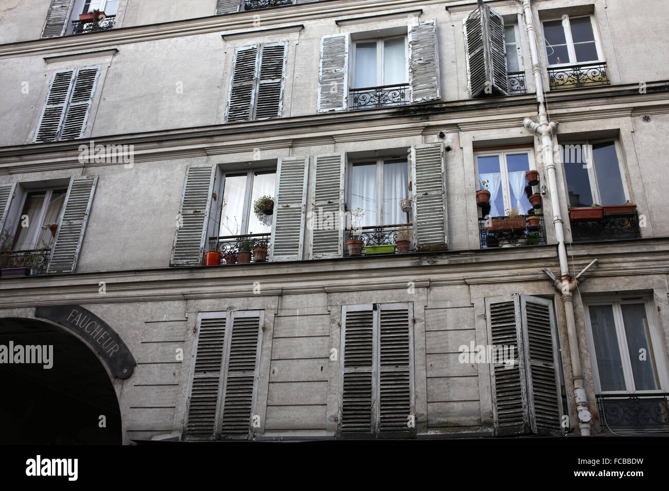 La villa faucheur Rue des envierges Belleville 20th