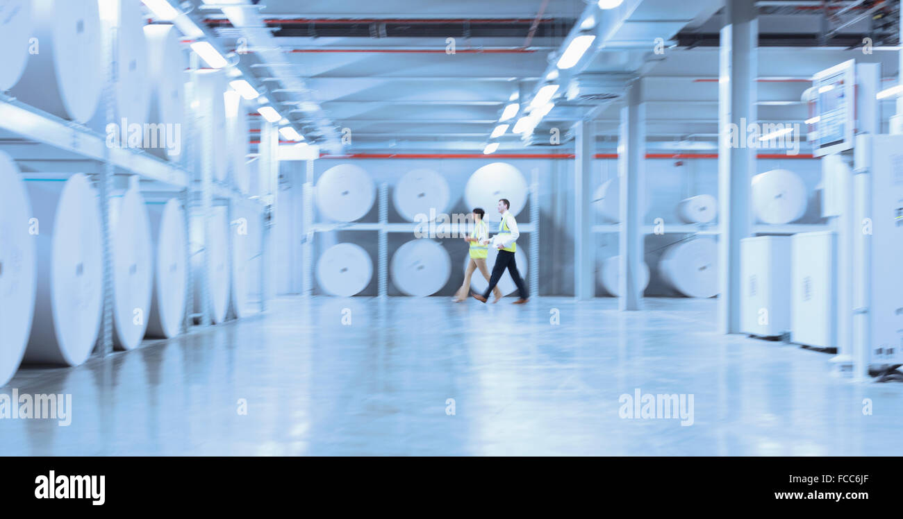 Worker walking warehouse hi-res stock photography and images - Alamy