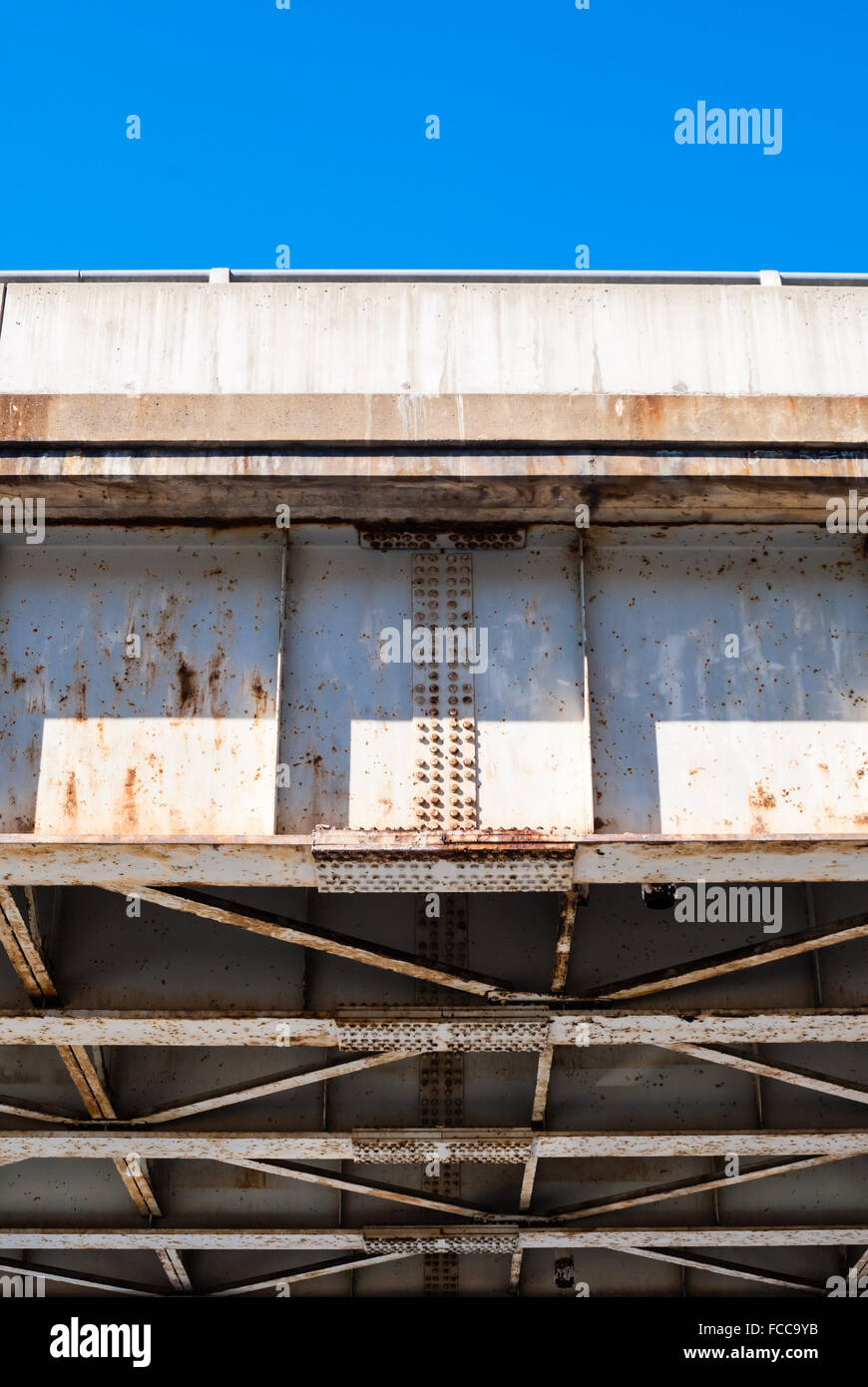Steel truss structure hi-res stock photography and images - Alamy