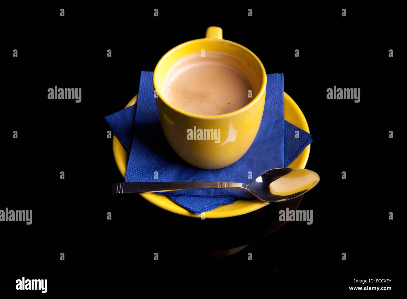 Paper cup for coffee and tea side view hi-res stock photography and ...