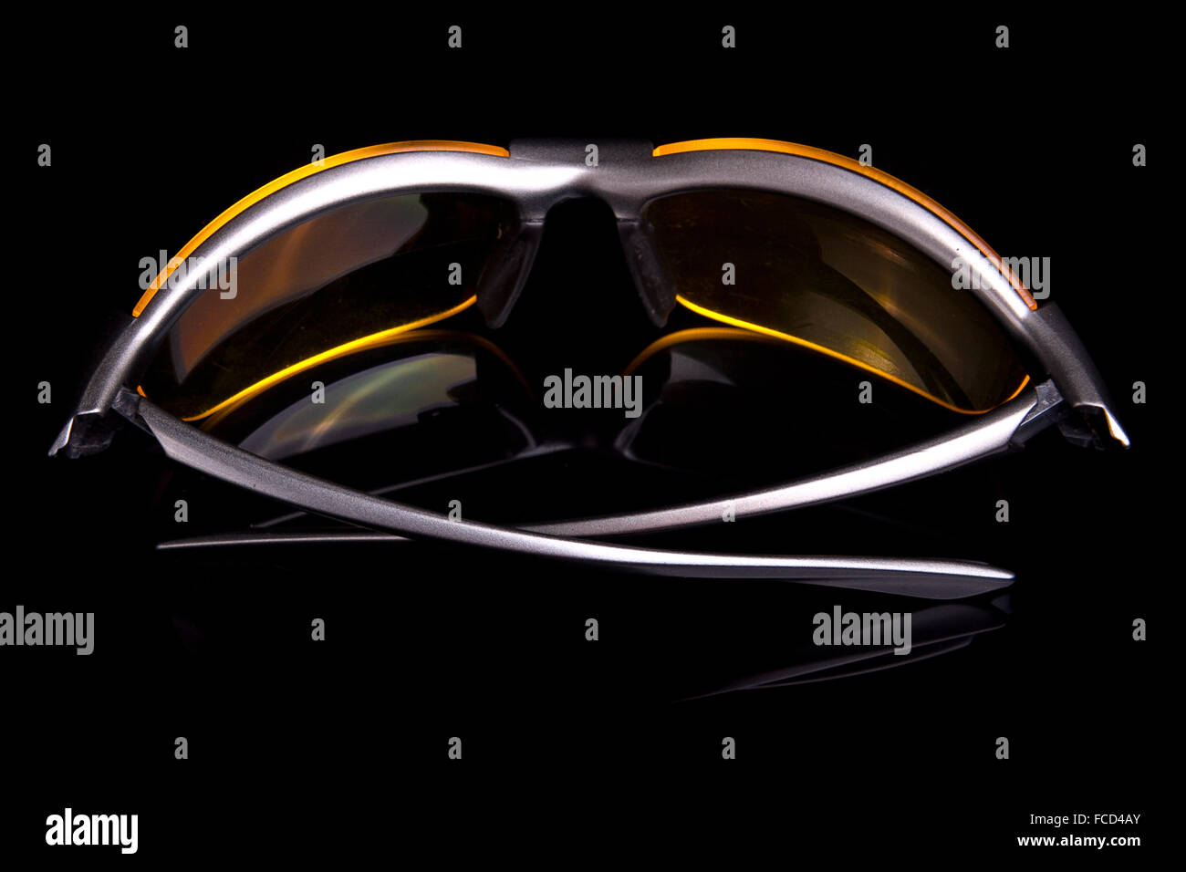 Yellow sunglasses. Rear view Stock Photo Alamy