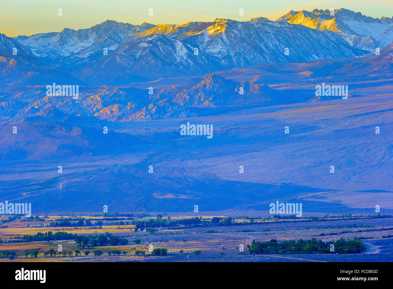 Owens Valley and Sierra Nevada Range at sunrise, California Stock Photo