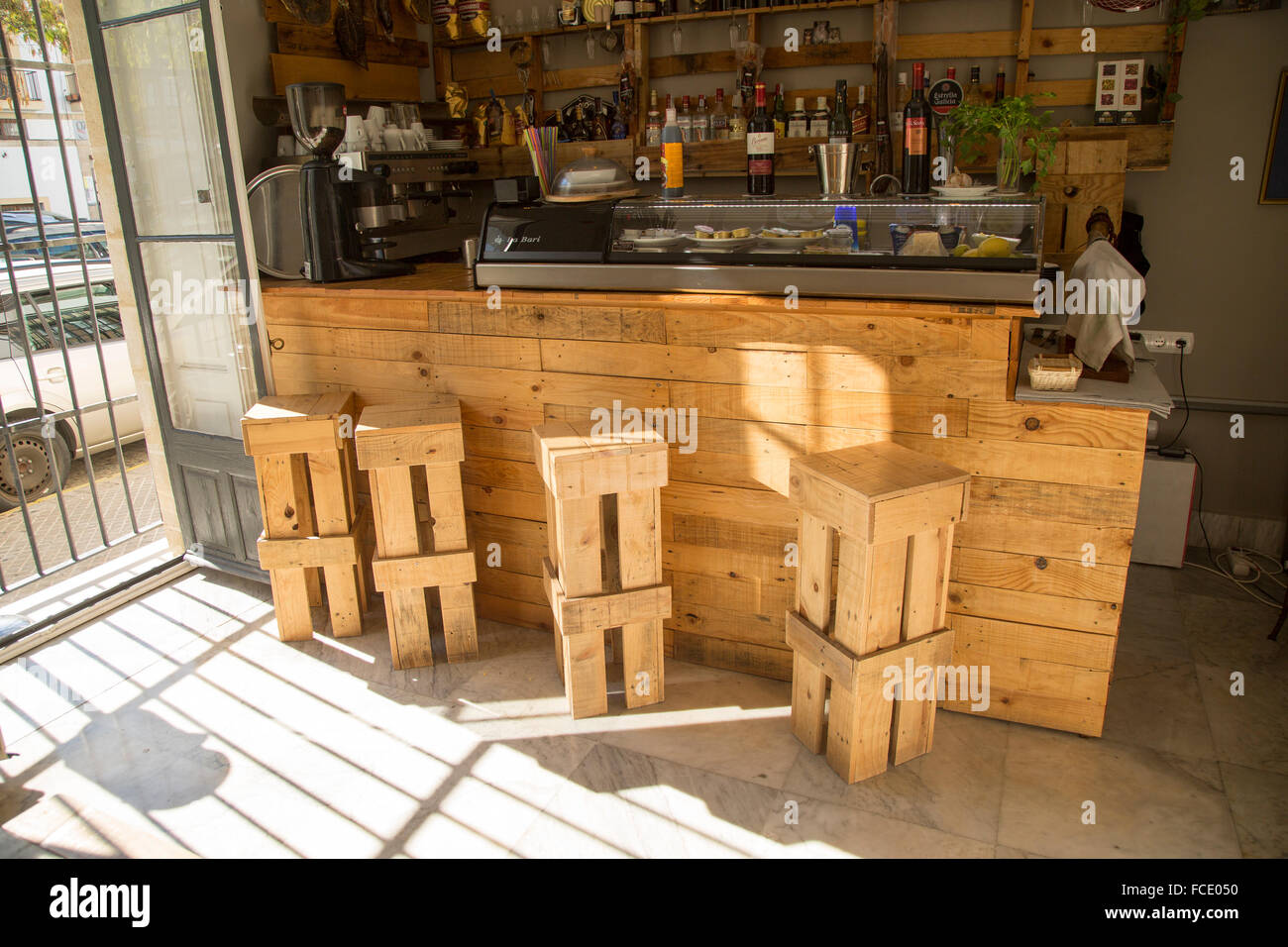 Hotel Bar Furniture Made From Wooden Pallets Jerez De La Frontera