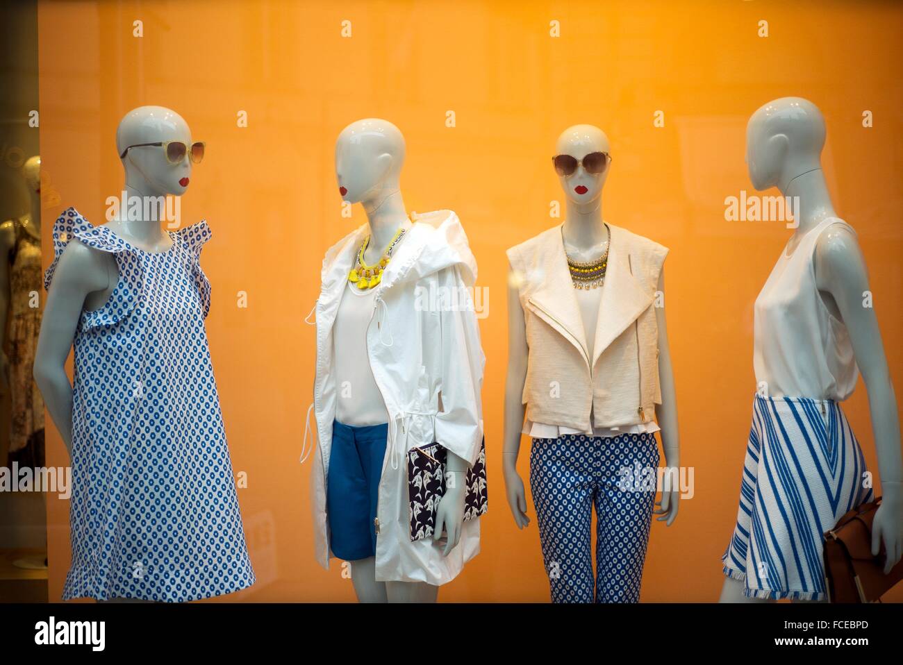 fashion trendy shop