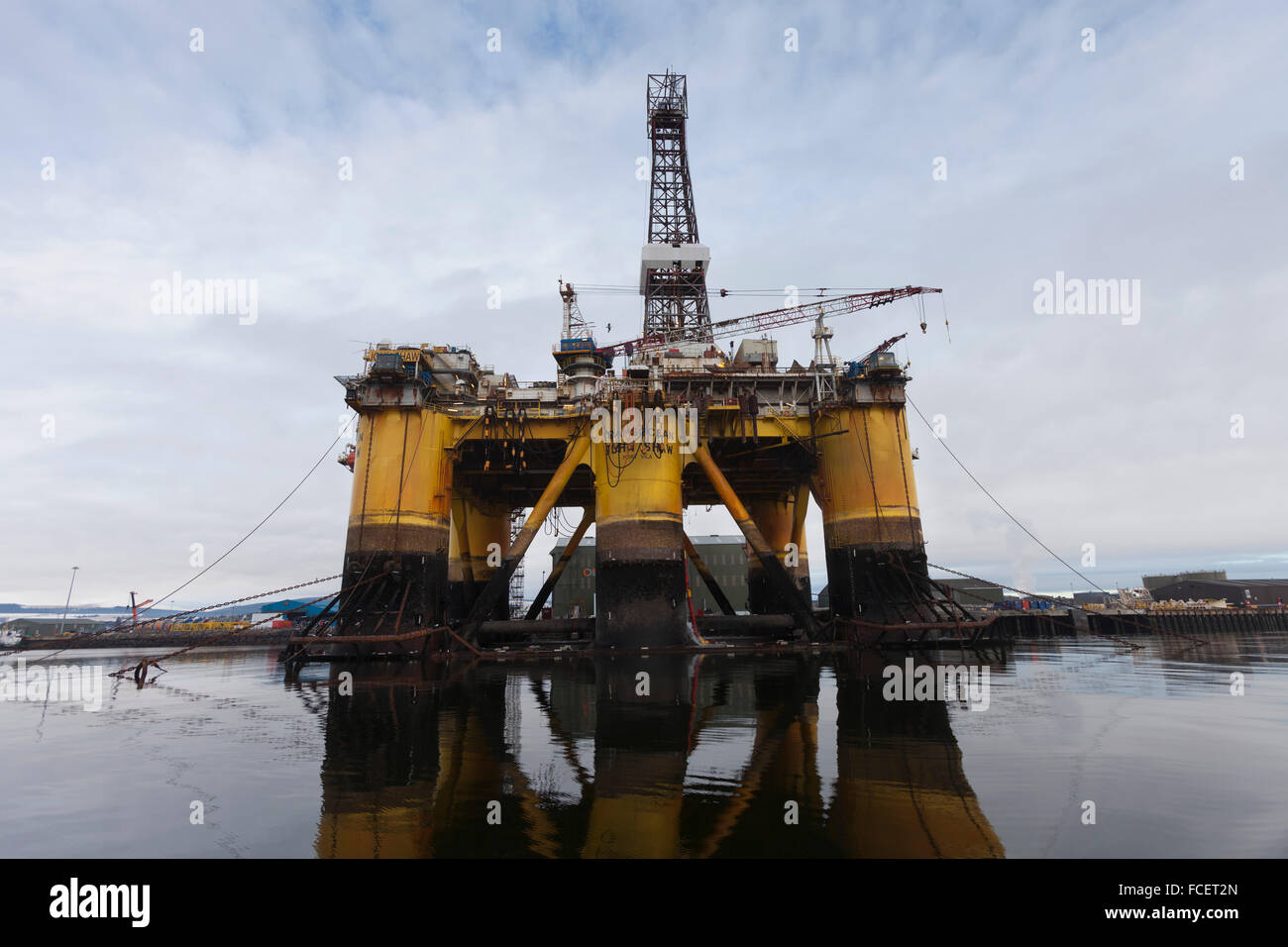 Scotland Oil Rigs Stock Photos & Scotland Oil Rigs Stock Images Alamy