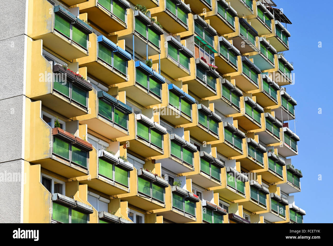 Image showcasing The Rialto Apartments: 398 evacuated over 'structural instability'; new ...