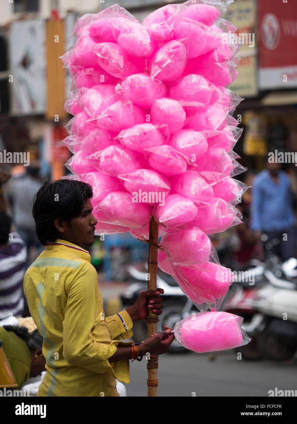 Man selling candy floss in Bangalore, Karnataka, India Stock Photo Alamy