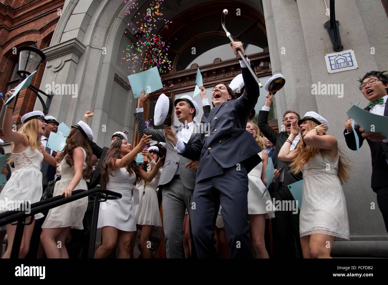 baccalaureate dress code