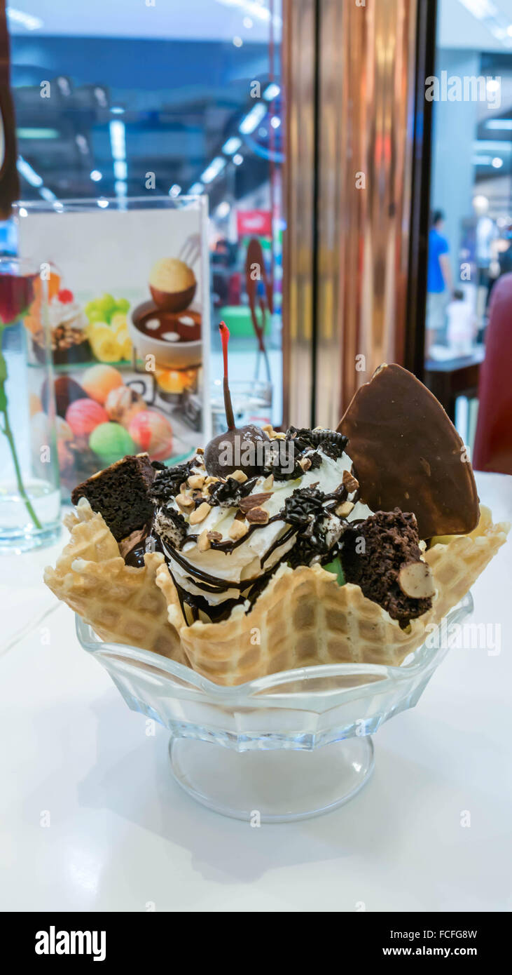 delicious ice cream scoops with wafer bowl Stock Photo Alamy