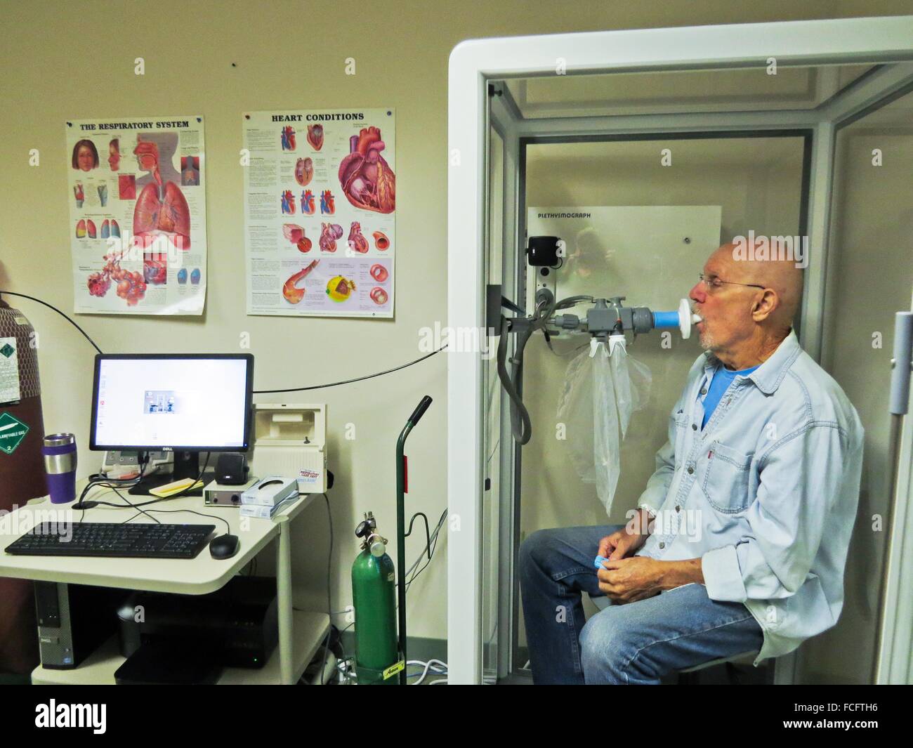 PFT Pulmonary Function Test Stock Photo 93776290 Alamy