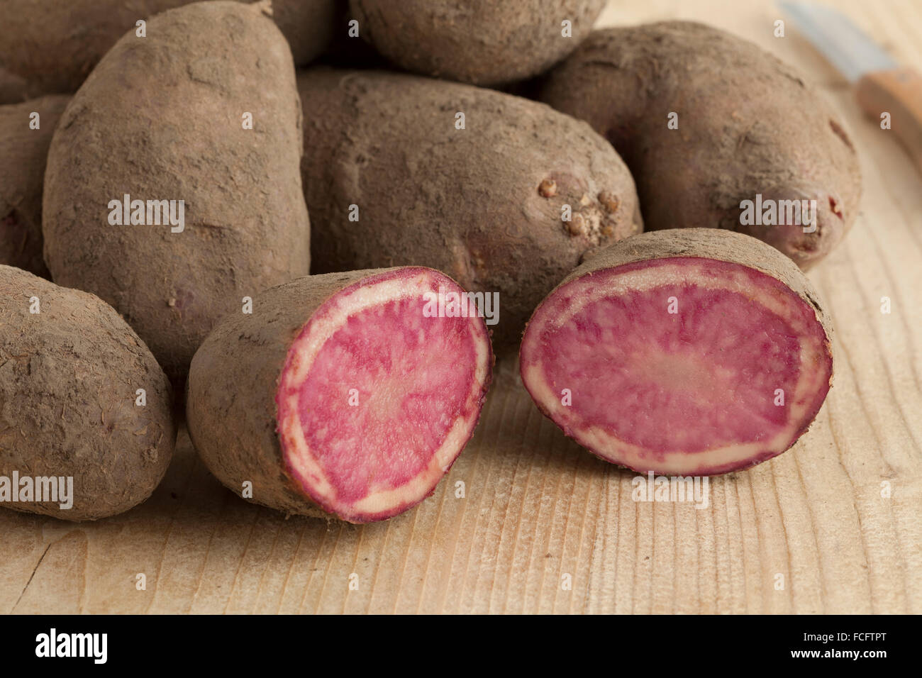 Fresh raw Highland Burgundy Red potatoes Stock Photo