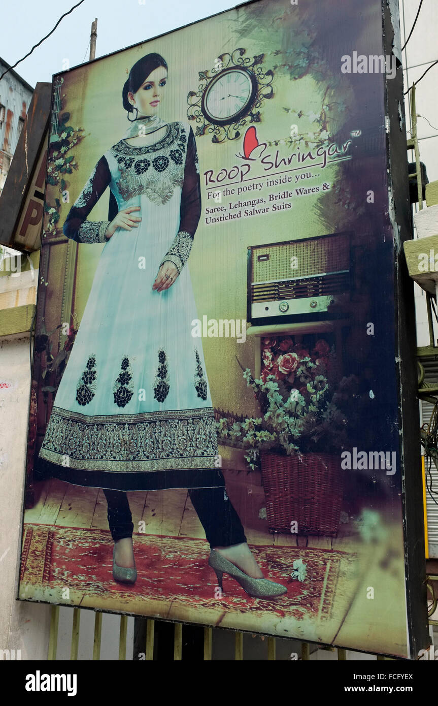 A billboard advertising womens' clothing. Kolkata (Calcutta), West Bengal,  India Stock Photo - Alamy