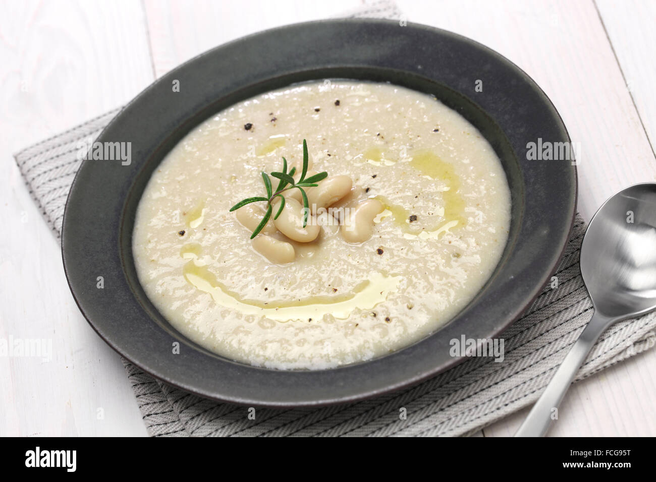 tuscan creamy cannellini bean soup, italian cuisine Stock Photo