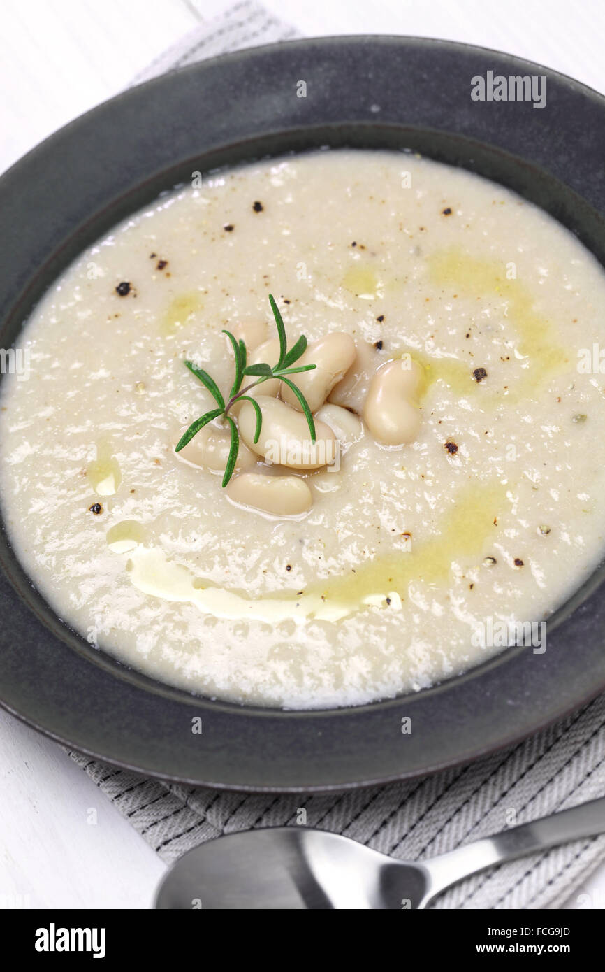 tuscan creamy cannellini bean soup, italian cuisine Stock Photo