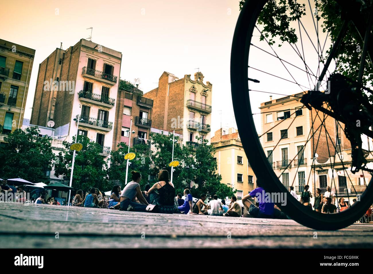 Buildings placa del sol hi-res stock photography and images - Alamy