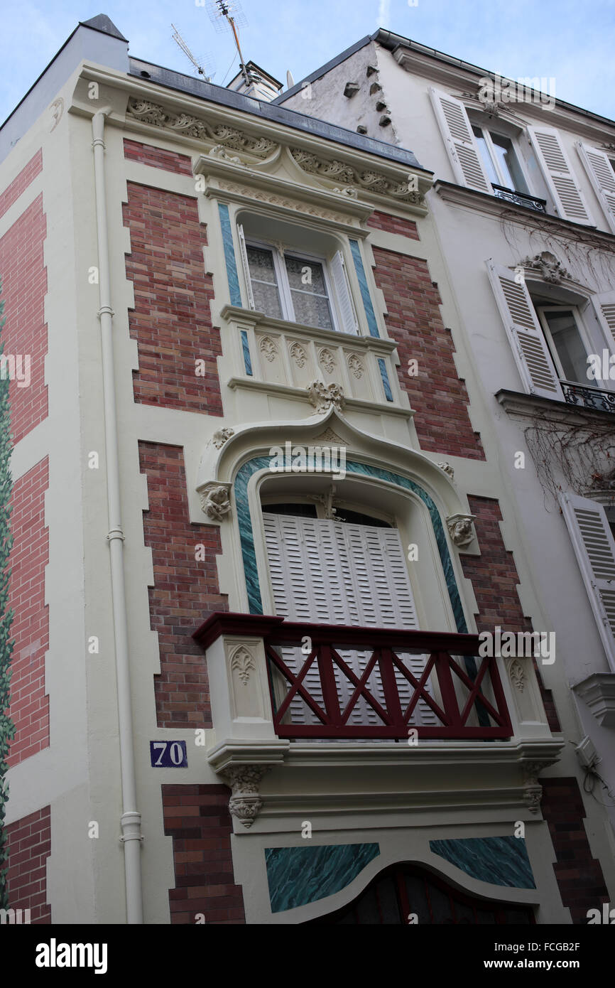 Rue des cascades Belleville; 20th arrondissement Paris France Stock Photo Alamy