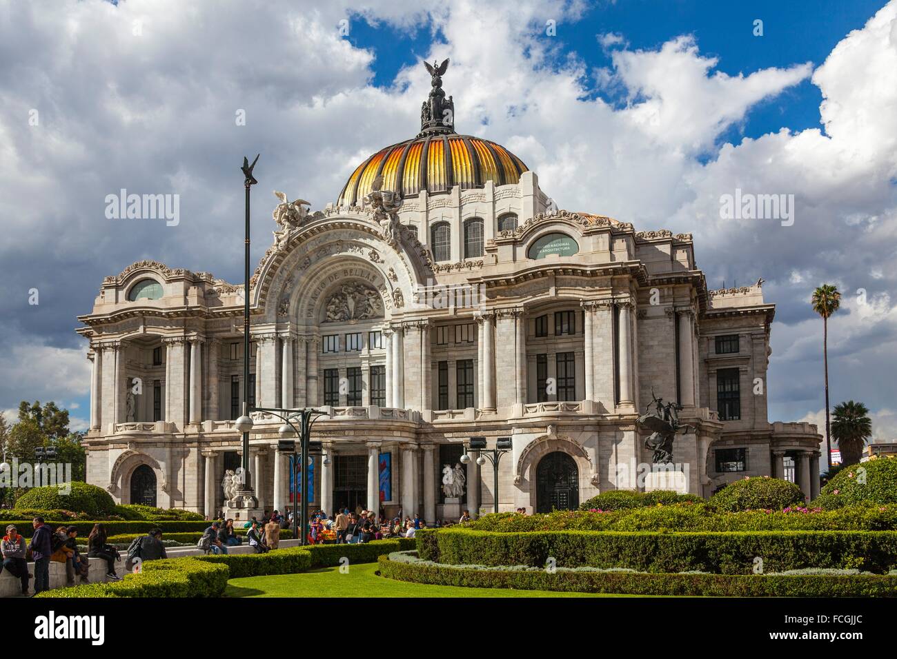 Palacio de Bellas Artes art museum and opera house, Mexico City, Mexico