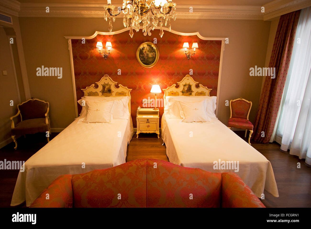 Bedroom Ernest Hemingway. Hotel La Perla, Pamplona. Navarre. Spain Stock  Photo - Alamy