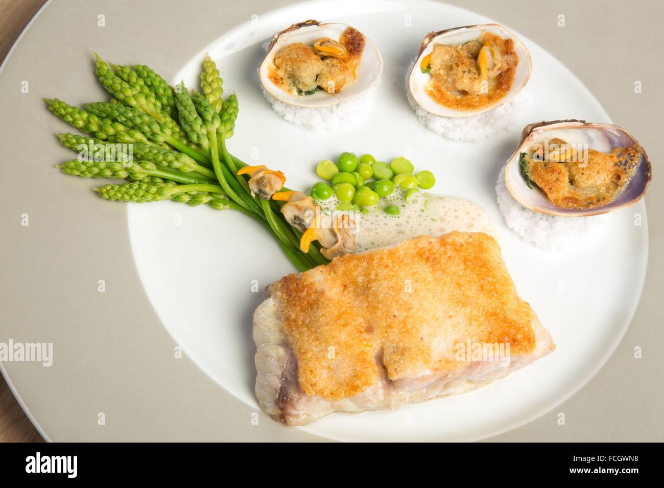 DISHES FROM THE COOKBOOK BY LAURENT CLEMENT, MICHELIN-STARRED CHEF, CHARTRES, FRANCE Stock Photo
