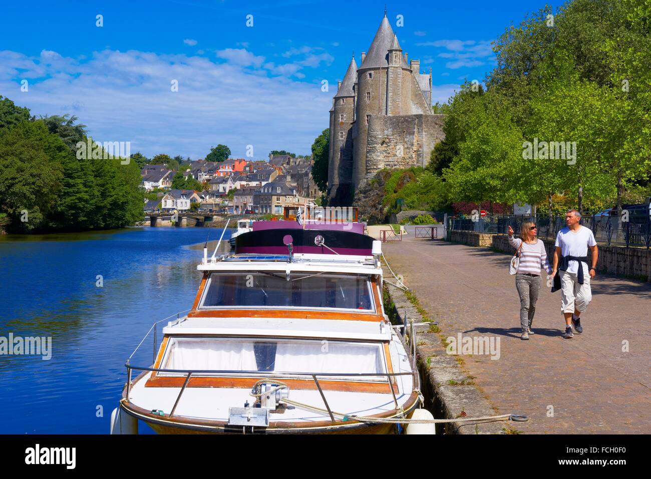 Josselin, Brittany, Josselin Castle, Morbihan, Canal between Nantes and