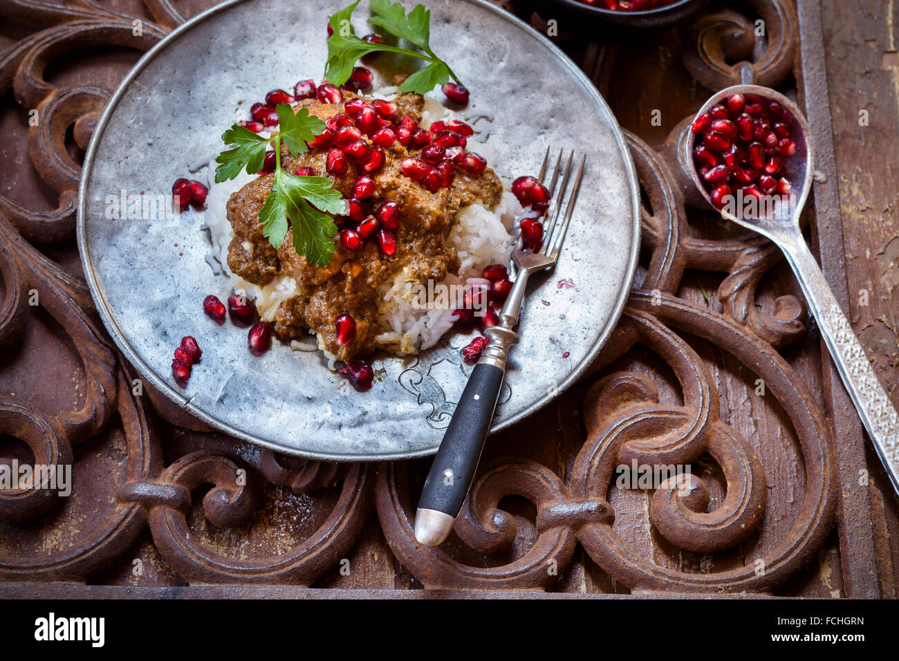 Khoresht fesenjaan hi-res stock photography and images - Alamy