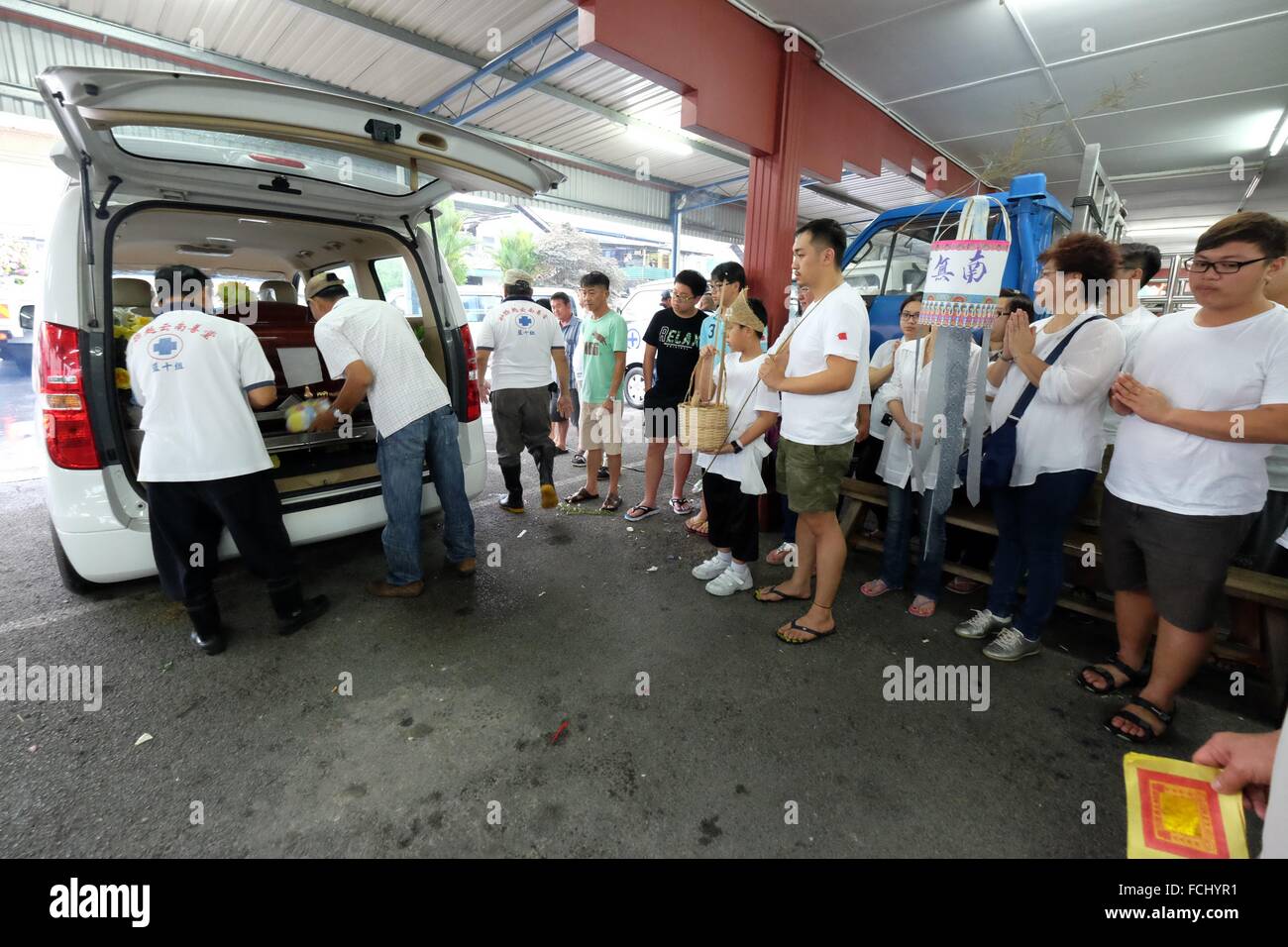 Malaysia chinese funeral hires stock photography and images Alamy