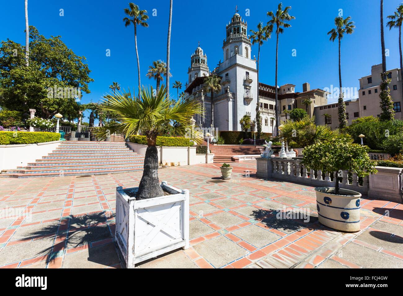 Hearst castle facade hi-res stock photography and images - Alamy
