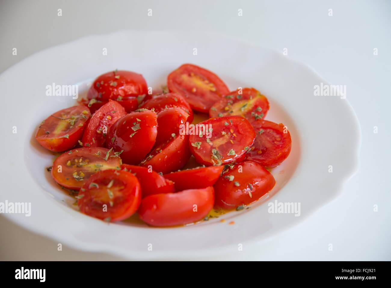 Heritage tomatoes hi-res stock photography and images - Page 3 - Alamy
